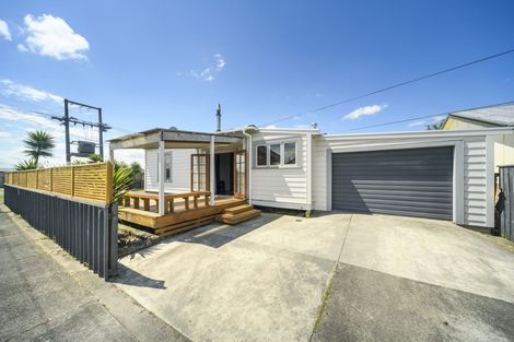 Photo of property in 9 Leeds Street, Milson, Palmerston North, 4414