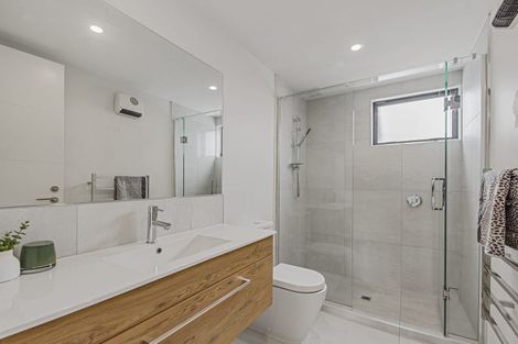 Photo of property in 11/6 Skibbereen Drive, Halswell, Christchurch, 8025