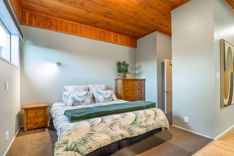 Photo of property in 49 Grand Vue Road, Kawaha Point, Rotorua, 3010