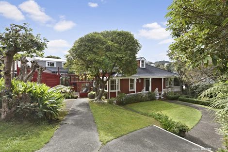 Photo of property in 124 Trelissick Crescent, Ngaio, Wellington, 6035