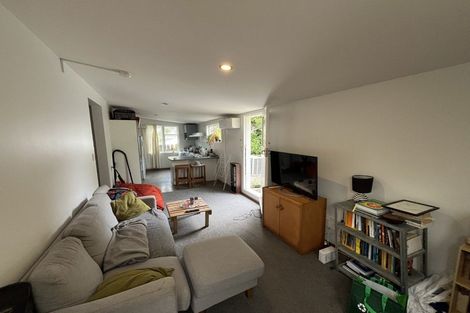 Photo of property in 24 Lawrence Street, Newtown, Wellington, 6021