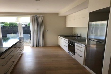 Photo of property in 12 Devonport Lane, St Albans, Christchurch, 8014