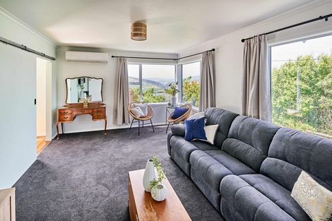 Photo of property in 10 Monowai Road, Johnsonville, Wellington, 6037