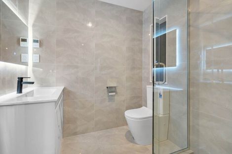 Photo of property in 18 Skua Road, Hobsonville, Auckland, 0616