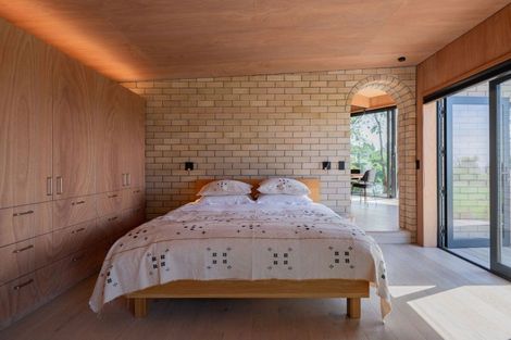 Photo of property in 109b Cliffs Road, Saint Clair, Dunedin, 9012