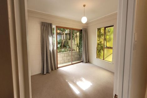 Photo of property in 3/64 Church Street, Northcote Point, Auckland, 0627