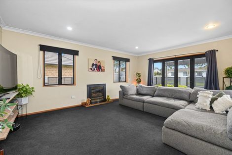 Photo of property in 13 Dixon Road, Fitzroy, Hamilton, 3206