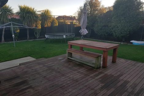 Photo of property in 11 Saint Ives Street, Harewood, Christchurch, 8051