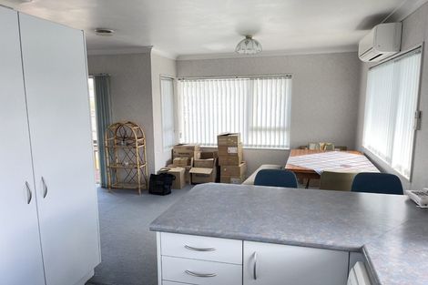 Photo of property in 8b Garden Terrace, Pukekohe, 2120