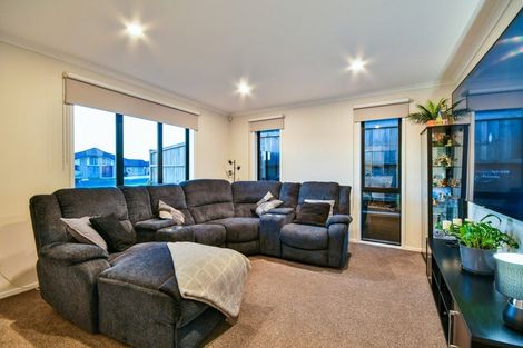 Photo of property in 18 Leathem Crescent, Pokeno, 2402