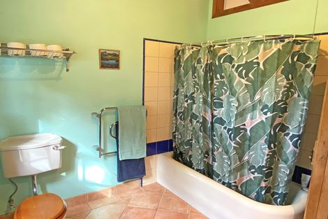 Photo of property in 92 Frost Road, Leigh, Warkworth, 0985