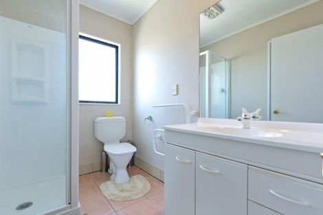 Photo of property in 17 Fort Richard Road, Otahuhu, Auckland, 1062