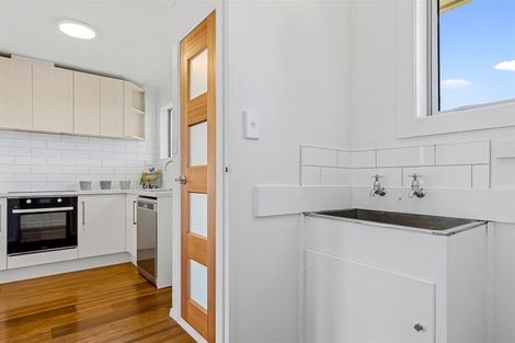 Photo of property in 15 Gibson Drive, Hornby, Christchurch, 8042