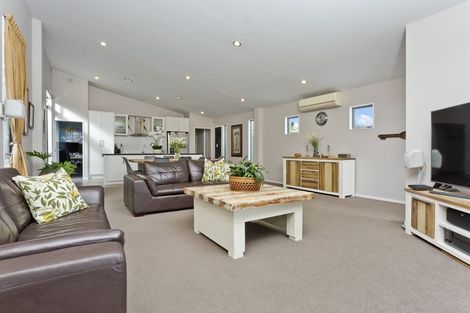 Photo of property in 14a Glenvar Road, Torbay, Auckland, 0630