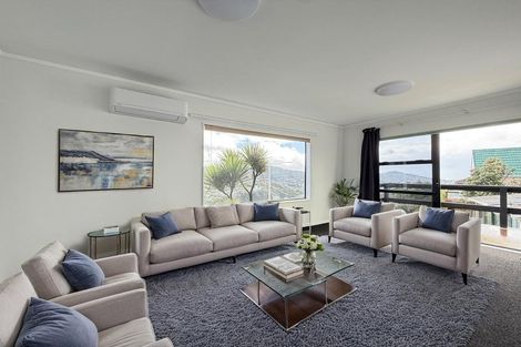 Photo of property in 5a Becker Way, Karori, Wellington, 6012
