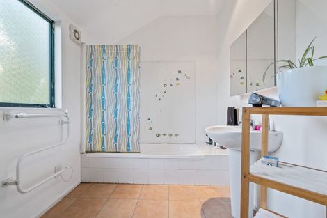 Photo of property in 28e Glenorchy Street, Glen Eden, Auckland, 0602