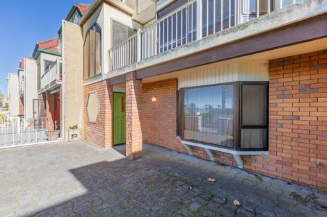 Photo of property in 419 Marine Parade, Napier South, Napier, 4110