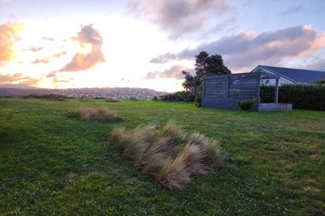 Photo of property in 23 Rangitane Street, Maupuia, Wellington, 6022