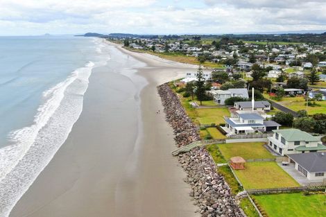 Photo of property in 79 Shaw Road, Waihi Beach, 3611