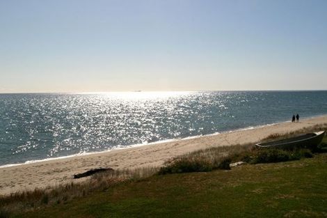 Photo of property in 146 Karewa Parade, Papamoa Beach, Papamoa, 3118