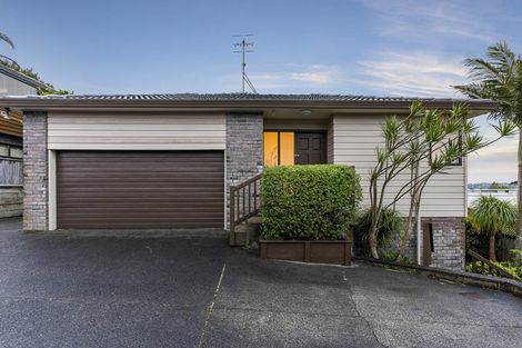 Photo of property in 2/28 Mark Edward Drive, Half Moon Bay, Auckland, 2012