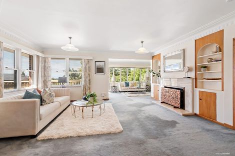 Photo of property in 9 Bank Street, Hillcrest, Auckland, 0627