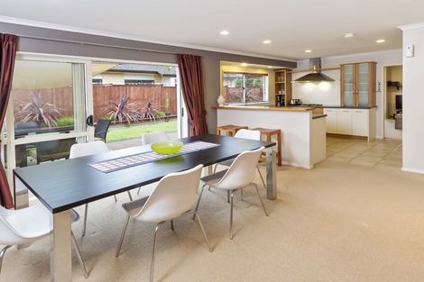 Photo of property in 30 Croftview Road, Wattle Downs, Auckland, 2103