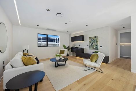 Photo of property in 160 Te Oneroa Way, Long Bay, Auckland, 0630