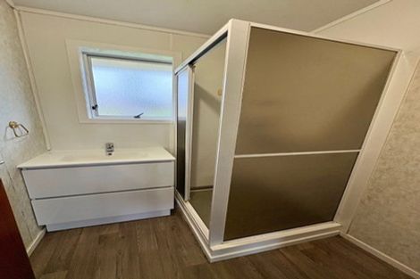 Photo of property in 4/48 Mcleod Road, Henderson, Auckland, 0612