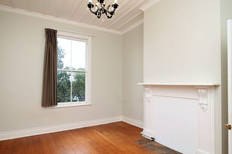 Photo of property in 9 Awanui Street, Birkenhead, Auckland, 0626