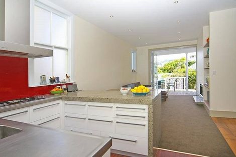 Photo of property in 54 Hawker Street, Mount Victoria, Wellington, 6011