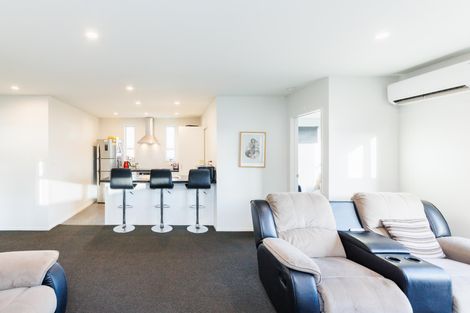 Photo of property in 10 Hereford Street, West End, Palmerston North, 4410