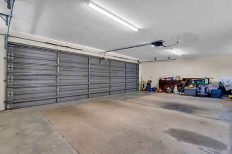 Photo of property in 2a Wouldbank Way, Welcome Bay, Tauranga, 3112