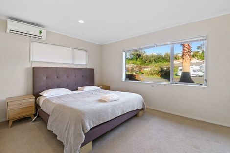 Photo of property in 16 Capricorn Place, Kawaha Point, Rotorua, 3010