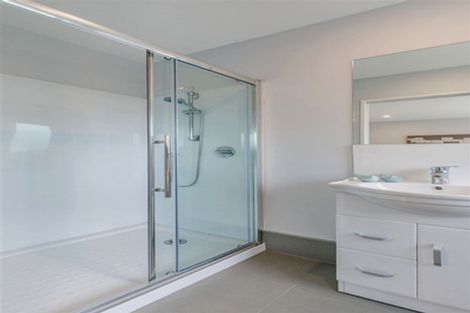 Photo of property in 1/25 Kennington Drive, Clendon Park, Auckland, 2103