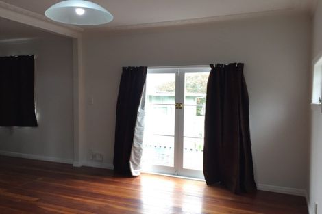 Photo of property in 3 Pleasant Road, Glen Eden, Auckland, 0602