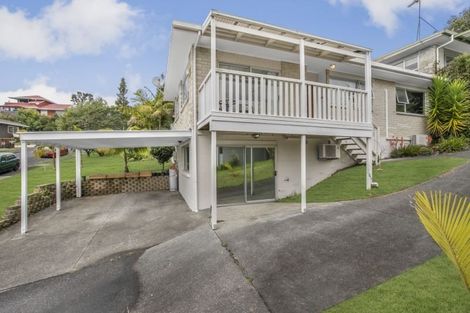 Photo of property in 1/7 Malters Place, Browns Bay, Auckland, 0630