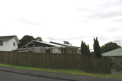 Photo of property in 5 Datura Place, Sunnynook, Auckland, 0620