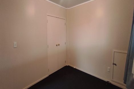Photo of property in 1/12 Holiday Road, Stanmore Bay, Whangaparaoa, 0932