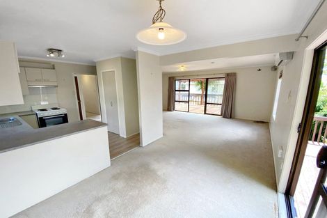 Photo of property in 2/41 Rangatira Road, Beach Haven, Auckland, 0626