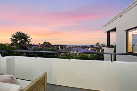 Photo of property in 22a Eastcliffe Road, Castor Bay, Auckland, 0620