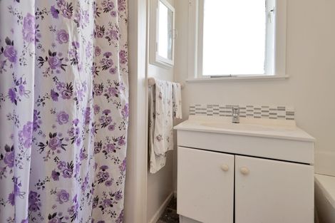 Photo of property in 4 Aronui Terrace, Kelston, Auckland, 0602