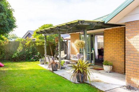 Photo of property in 2/19 Thistledown Place, Woolston, Christchurch, 8062