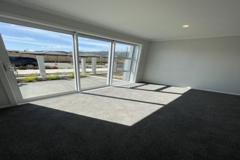 Photo of property in 20 Bluff Road, Kenepuru, Porirua, 5022