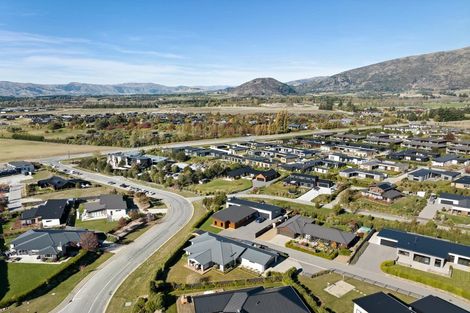 Photo of property in 5 Nancy Lane, Wanaka, 9305