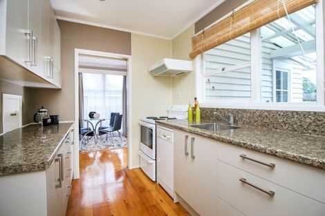 Photo of property in 12 Dreifuss Place, Mangere East, Auckland, 2024