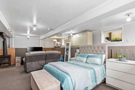 Photo of property in 38 Normanton Street, Glenfield, Auckland, 0629