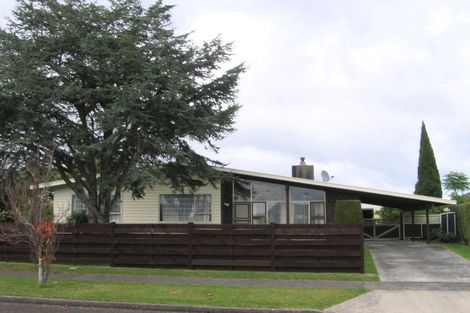 Photo of property in 37 Andrew Street, Waikanae, 5036