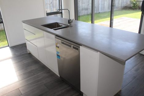 Photo of property in 23 Raymond Grace Avenue, Huapai, Kumeu, 0810