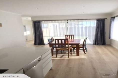 Photo of property in 10 Grey Warbler Road, Hobsonville, Auckland, 0616